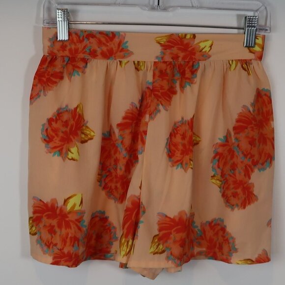 Band of Gypsies Peach/Orange Floral Shorts size M - Picture 1 of 3